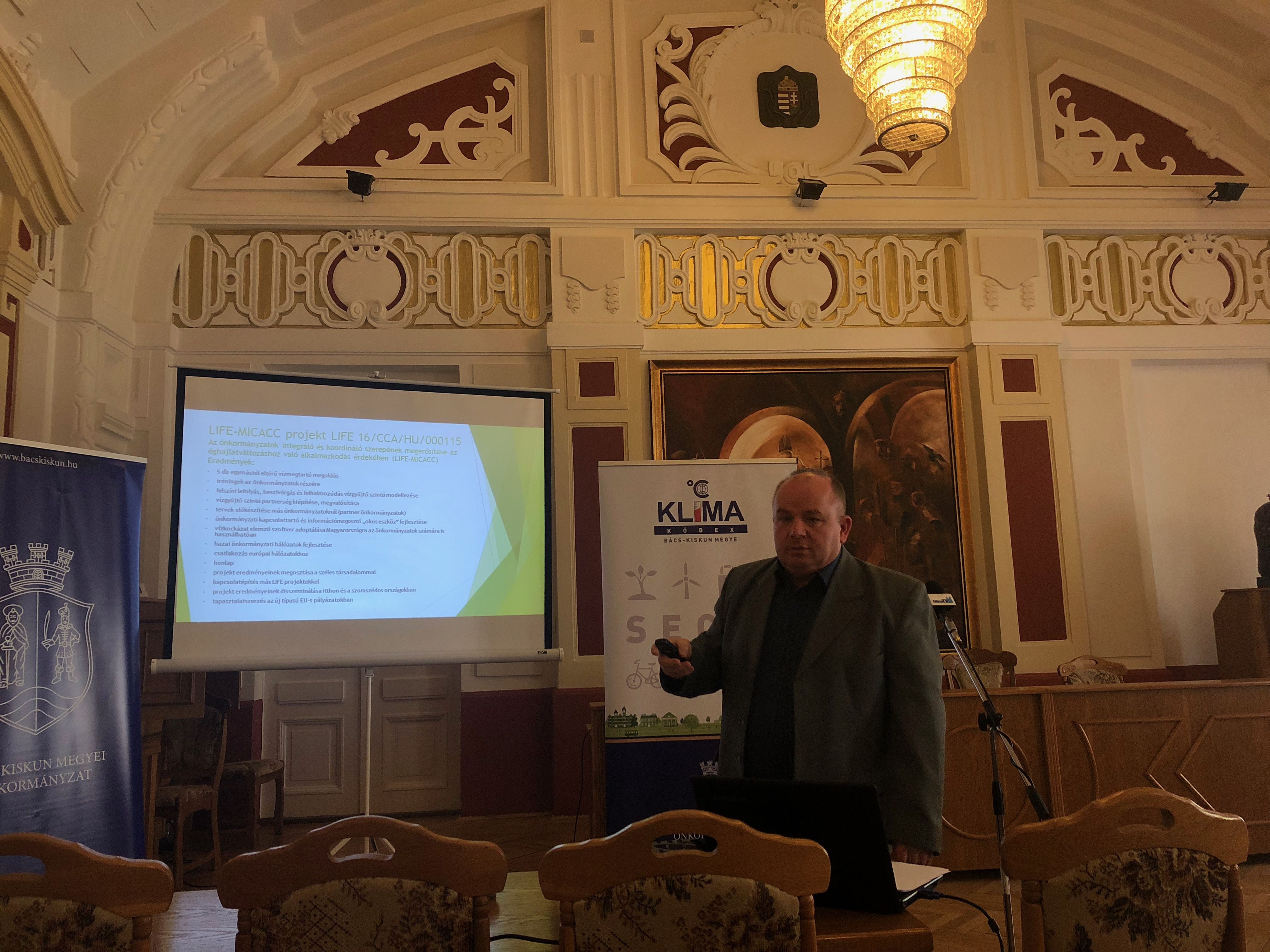 Csaba Fekete presenting the municipality's Renewable Energy and Climae Action Plan