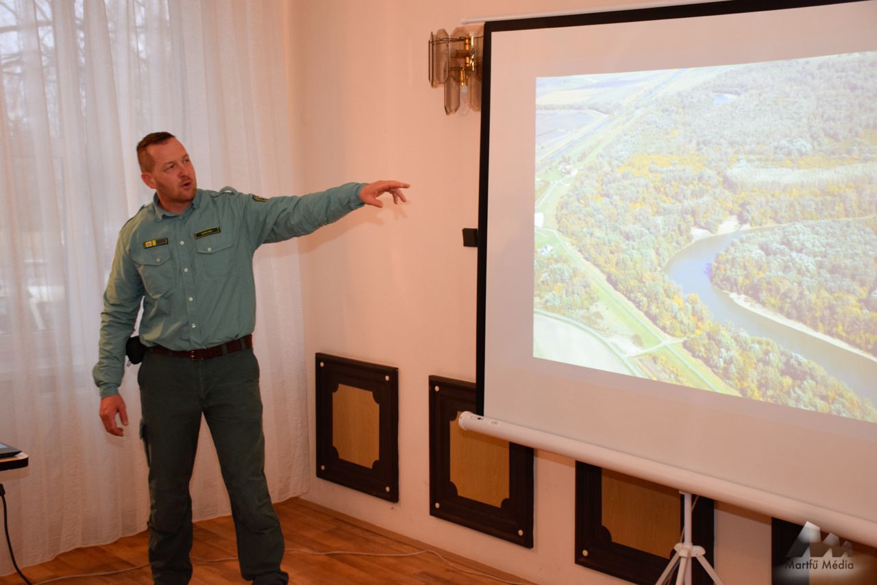 Ákos Monoki is giving a presentation about the local nature park